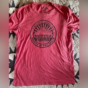 📍NASHVILLE, TN Soft Tee | Large